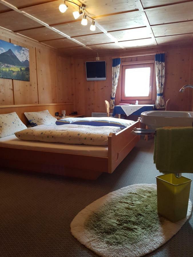 Pension Valluela Galtür Екстериор снимка